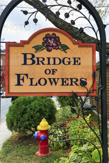 Flower Bridge, Bridge of Flowers, Roadside Sign, Garden, Mohawk Trail Scenic Road, Former Trade Route, Shelburne Falls, Massachusetts, New England, USA