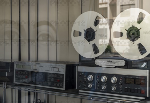 Old Revox tape recorder with receiver, Hight Tech from the sixties, Frankfurt am Main, Hesse, Germany