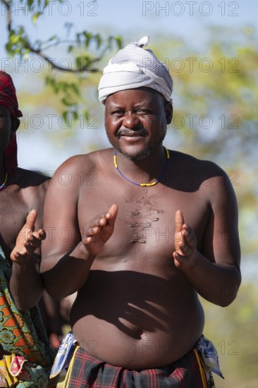 Traditional dance, men of the Hakaona tribe also Havakona or Hakawona, near Opuwo, Kunene, Namibia