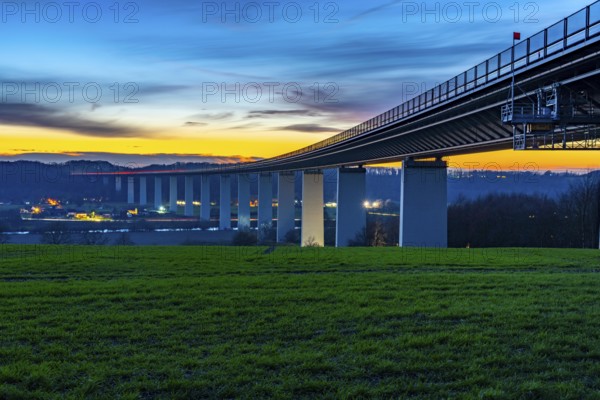 The Ruhr Valley Bridge, motorway bridge of the A52 motorway, across the Ruhr Valley near Mülheim-Mintard, connects Essen and Düsseldorf, North Rhine-Westphalia, Germany
