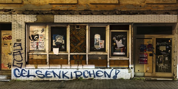 Decaying façade covered with graffiti, no-go area in Gelsenkirchen, one of the poorest cities in Germany, Ruhr area, North Rhine-Westphalia