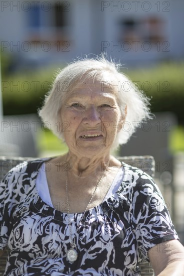 86-year-old woman, retirement home, Jettingen, Baden-Württemberg, Germany