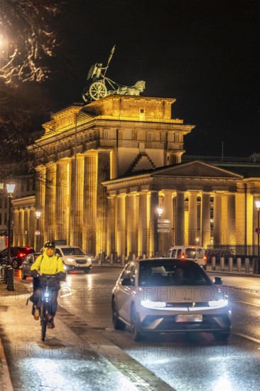 Evening traffic on Ebertstraße, on 18th March Square, Brandenburg Gate, Berlin, Germany