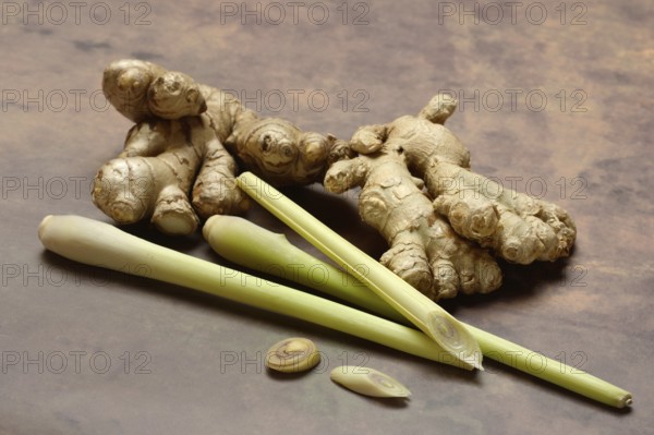 Ginger, ginger bulbs and lemongrass