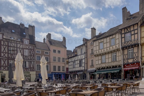 Half-timbered houses on Place Saint Vincent, Chalon-sur Saone, Saône-et-Loire department in the Bourgogne-Franche-Comté region, Burgundy, France