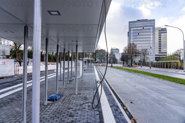 Large construction site in the city center of Essen, the large intersection of Hollesstraße and Steeler Straße is being completely rebuilt, renovated, supply lines, sewage, gas, water and the construction of new tracks for the new Stadtbahn-Essen, a new tram line in the city center, new construction of stops, North Rhine-Westphalia, Germany