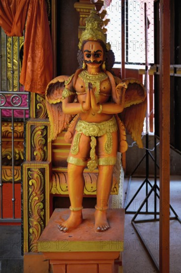 Sriramajayam Hindu Temple, Golden statues, Nuwara, Sri Lanka