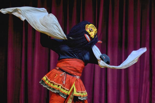 Kandi Lake Club Cultural Dance Show, Kandy, Sri Lanka