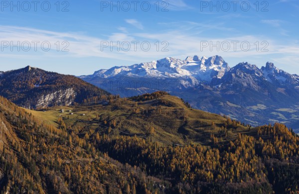 Alpbichlalm with Dachstein massif, autumn, Osterhorn Group, Salzkammergut, Province of Salzburg, Austria