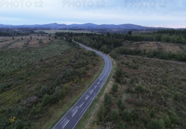 Landstraße, Straße im Harz bei Tanne, Saxony-Anhalt, Germany