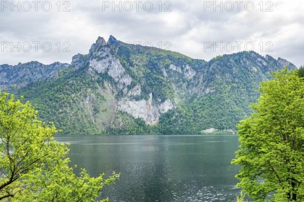 Landscape of Lake Traunsee on a rainy day in spring, Traunstein summit, Traunkirchen, Salzkammergut, Austria