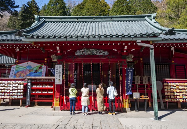Worshippers at Shinto Shrine, Hakone Shrine, Hakone, Japan