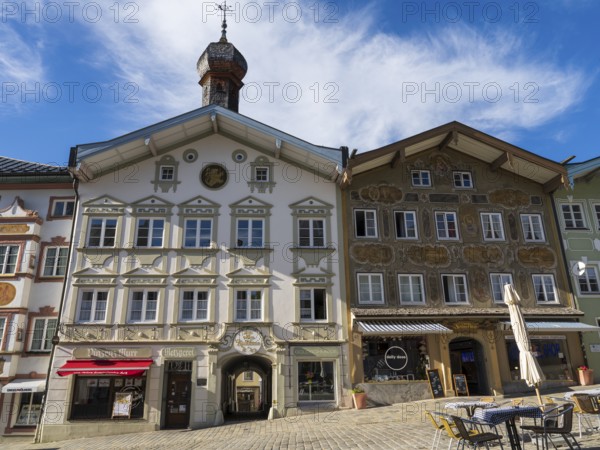 Altes Rathaus, gabelhäuser mit Lüftlmalerei, Marktstraße, pedestrian zone, Altstadt, Bad Tölz, Upper Bavaria, Germany