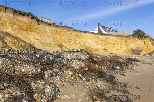 Clifftop houses at risk from coastal erosion, Thorpeness, Suffolk, North Sea coast, England, UK October 2025