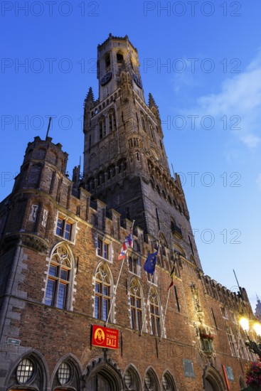 Illuminated Belfry in the historic city centre of Bruges in the evening light, Belfort and City Halls, City Halls at the Grote Markt, Market Square, UNESCO World Heritage Site, Bruges, Flanders, Belgium