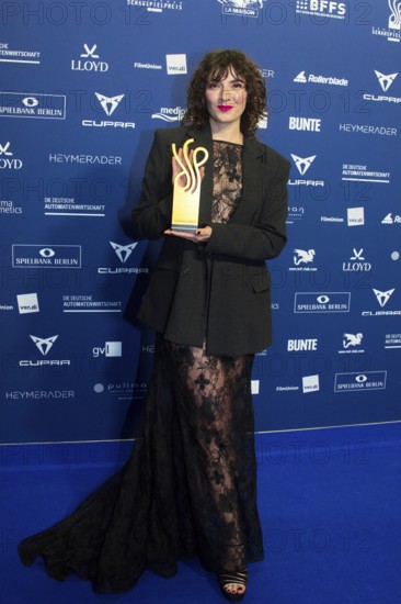 Seyneb Saleh - Award Winner Episodic Role in Uncivillised - Nine Eleven, DEUTSCHER SCHAUSPIELPREIS 2025, Red Carpet at PULLMAN BERLIN SCHWEIZERHOF, Berlin, 09.10.2025