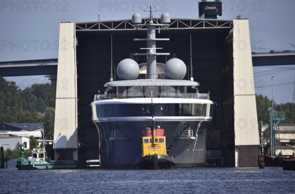 Superyacht COSMOS is undocked from the Lürssen shipyard, Kiel Canal, Kiel Canal, Kiel Canal, Rendsburg, Schleswig-Holstein, Germany