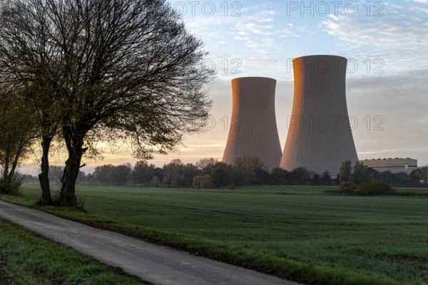 Cooling towers of the Grohnde nuclear power plant in the morning light, Emmerthal, Lower Saxony, Germany