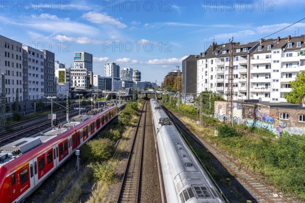 Wehrhahn railway station, railway line in Düsseldorf, along Toulouser Allee, residential area, office building, on former railway premises, goods station, industrial estates, ICE, S-Bahn, North Rhine-Westphalia, Germany
