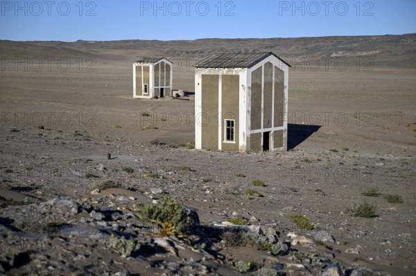 Alte Gebäude in Grillenthal, einst Versorgungsstation für Frischwasser, Diamentensperrgebiet, bei Lüderitz, Region Karas, Namibia