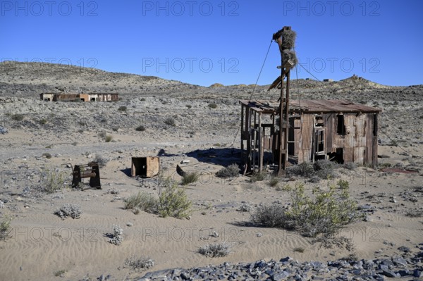 Ruinen der ehemaligen Diamantenstadt Pomona in der Wüste, Diamentensperrgebiet, bei Lüderitz, Region Karas, Namibia