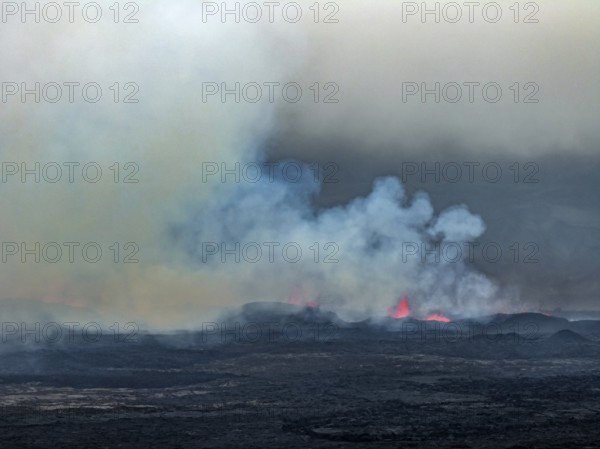 Lava, lava field, ash cloud, volcanic eruption, Sundhnúkur crater chain, July 2025, Reykjanes Peninsula, Iceland
