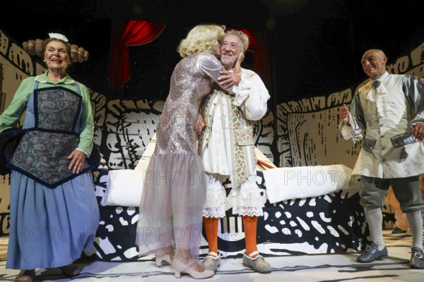Dieter Hallervorden and Christiane Zander at the premiere of the play 'Der eingebildet Kranke' and Dieter Hallervorden's 90th birthday at the palace gardens Theatre. Berlin, 05.09.2025