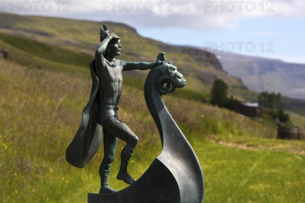 Statue of Leifur Eiríksson, the discoverer of America, who was born here, Eiríksstadir Museum, Haukadlur, West Iceland, Iceland