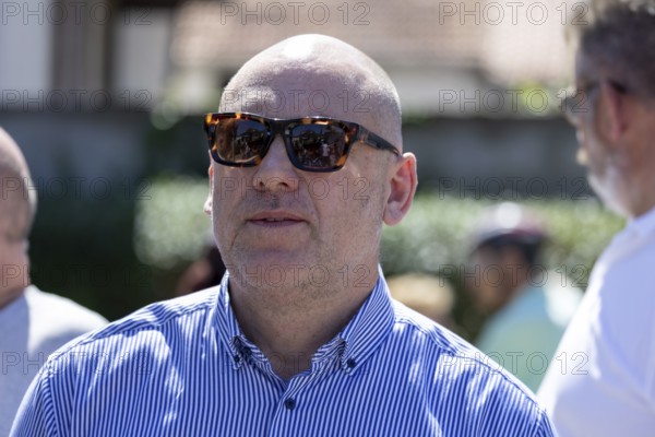 Ludwigshafen: Joachim Paul gives a speech at a rally in the Maudach district*** The election committee of the city of Ludwigshafen, chaired by Jutta Steinruck, does not allow him to run for mayor