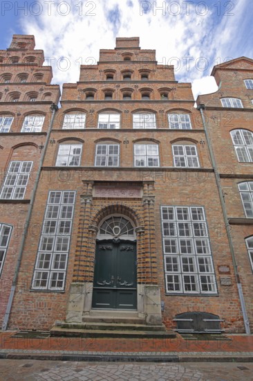 Historic Schabbelhaus built in the 18th century with stepped gable, brick building, Mengstraße, Old Town, Lübeck, Schleswig-Holstein, Germany