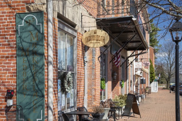 Coshocton, Ohio - Historic Roscoe Village, a port along the Ohio and Erie Canal that has been restored into a tourist attraction