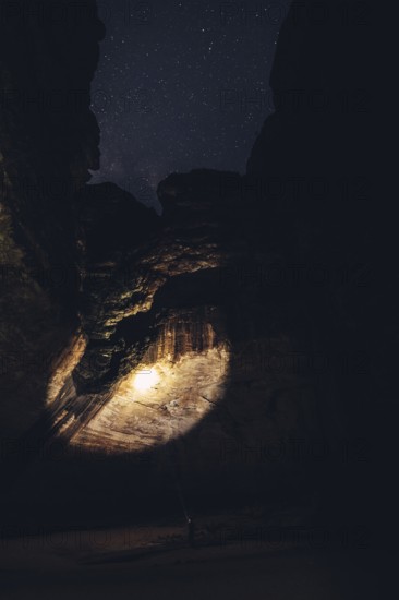 Bungle Bungle Range, Outback, hiking at night in Australia in high heat, Western Australia, Australia
