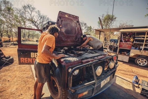 Australia Outback Landrover Camper, Australia