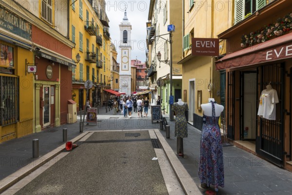Alley in the old town, Nice, Alpes Maritimes, Provence Alpes Cote d'Azur, French Riviera, South of France, France