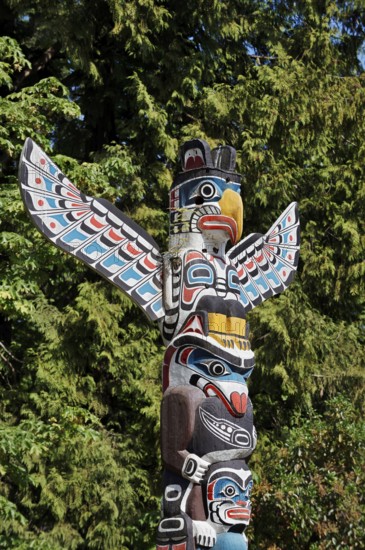 Totem Pole, Kakaso'Las Totem Pole, Stanley Park, Vancouver, British Columbia, Canada