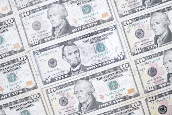 US dollar notes, 10 dollars, 5 dollars, banknotes