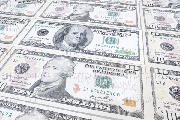 US dollar notes, 10 dollars, 100 dollars, banknotes