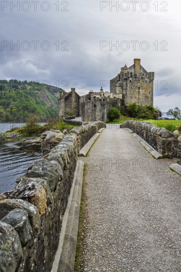 Eilean Donan Castle, Loch Duich, Isle of Skye, Highlands, Scotland, UK