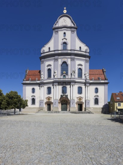 Basilica of St Anne at Bruder Konrad Platz, place of pilgrimage, Altötting, Upper Bavaria, Bavaria, Germany
