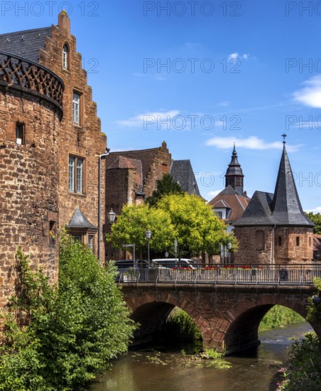 The old town centre with the town wall and the Seemenbach stream, Büdingen, Hesse, Germany