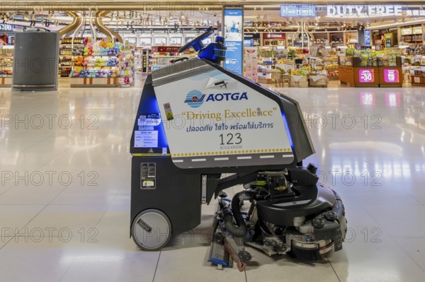 Cleaning robot, Bangkok, Thailand