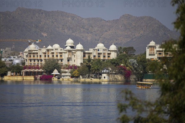 Leela Palace Hotel on Lake Pichola, Udaipur, Rajasthan, India