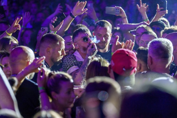 Sido live in the audience on 25 years of SIDO - The anniversary tour at the Berlin Waldbühne on 18 July 2025