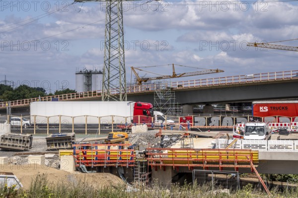 Motorway construction site at the Leverkusen-West junction, A1 and A59 motorways, new construction, reconstruction of the motorway junction due to the construction of the new Leverkusen Rhine Bridge, construction period until the end of 2027, North Rhine-Westphalia, Germany