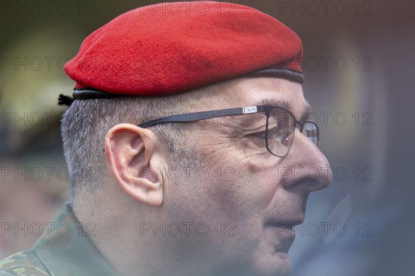 Carsten Breuer, General of the Army of the Bundeswehr, visits the Germersheim Air Force Training Battalion