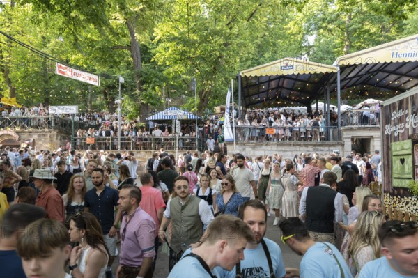 Party mile at the Erlangen Bergkirchweih, traditional twelve-day folk festival, Erlangen, Middle Franconia, Bavaria, Germany