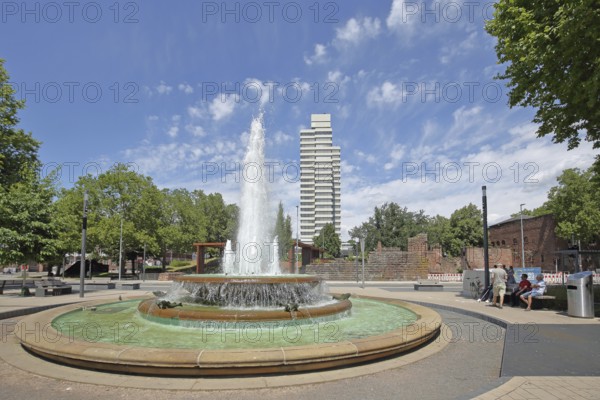 Round torch fountain by Friedrich Korter 1939 and town hall, water fountain with water basin, water features, bowl fountain, modern tower block, Kaiserslautern, Rhineland-Palatinate, Germany