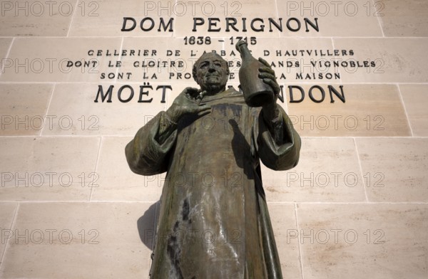 Dom Perignon statue, headquarters of the champagne brand Moët & Chandon, part of the luxury goods group LVMH Louis Vuitton Moët Hennessy, Avenue de Champagne, Épernay, Marne, France