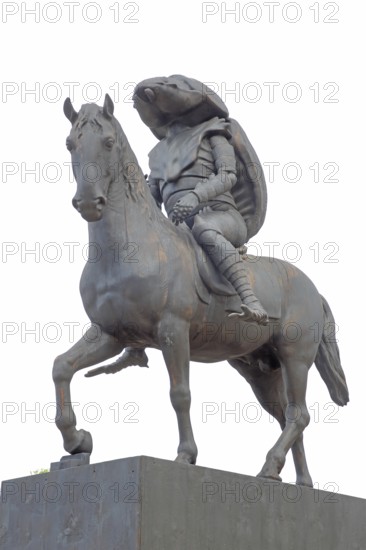 Sculpture Beetle on A Horse by Julius von Bismarck 2024, Blickachsen 14, modern art, equestrian figure, bee figure, grey, knight, knight's armour, monochrome, black and white, cut-out, castle, Bad Homburg, Taunus, Hesse, Germany