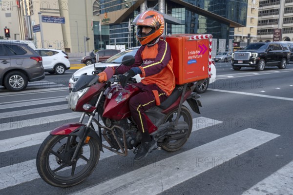 Talabat Motorbike Courier Essen, Abu Dhabi, United Arab Emirates
